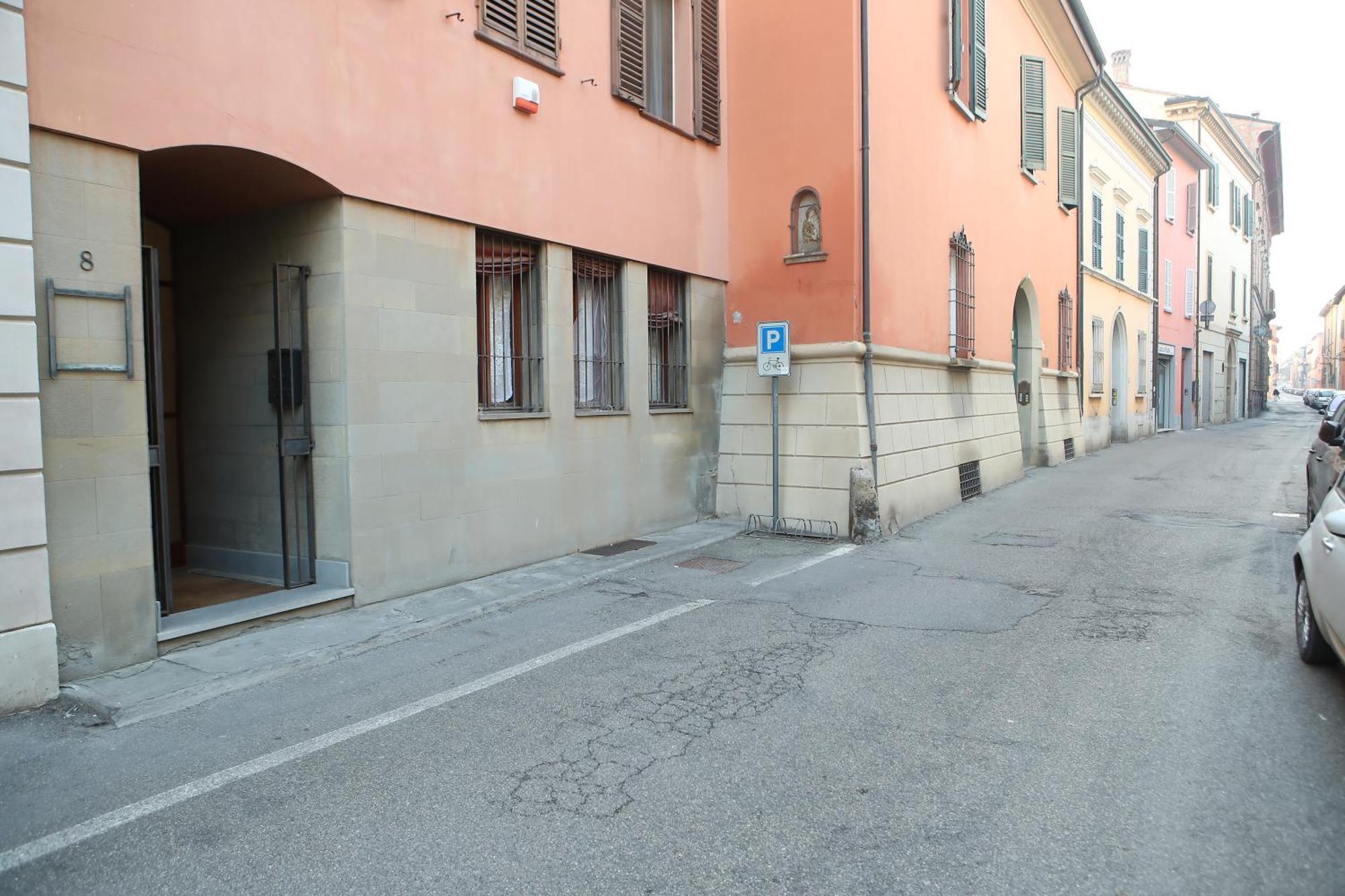 Ferienwohnung Casa Moderna Nel Centro Di Imola Exterior foto